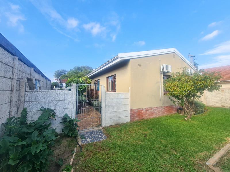 3 Bedroom Property for Sale in Goodwood Central Western Cape